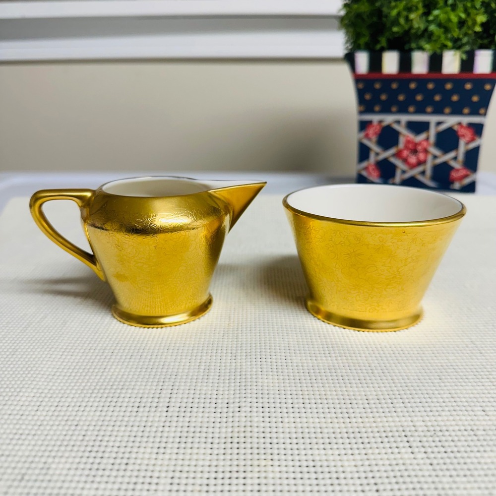 PICKARD Vintage Rose & Daisy Etched Pattern Creamer & Open Sugar Set